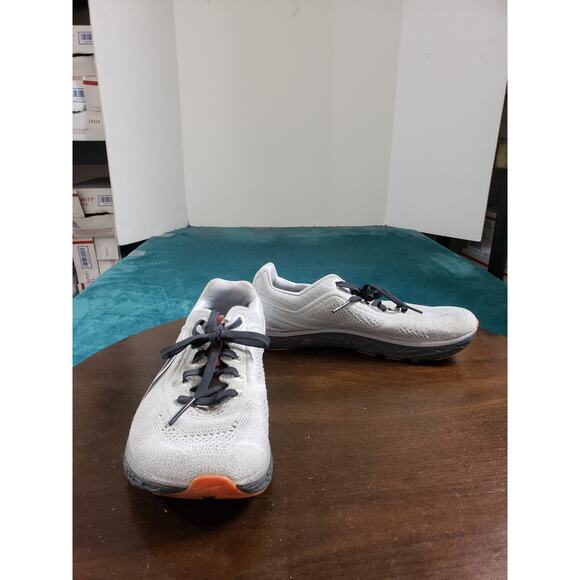 Altra Escalante 2.5 Shoes Size 6.5 Womens Gray Running Gym Marathon ALOA4VR3007 - Picture 1 of 13